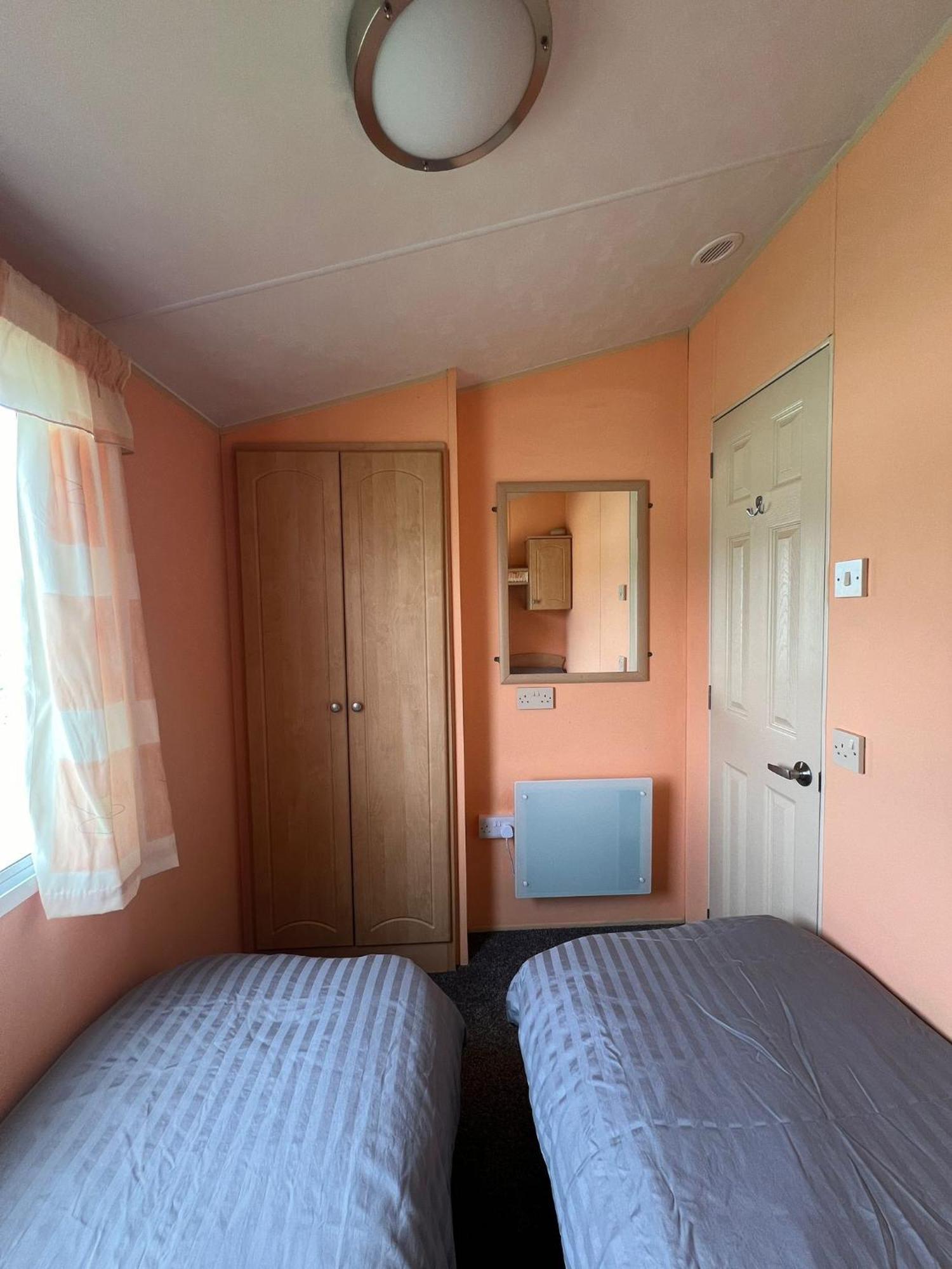 Light And Airy 2 Bedroom Mobile Home آبيريستويث المظهر الخارجي الصورة