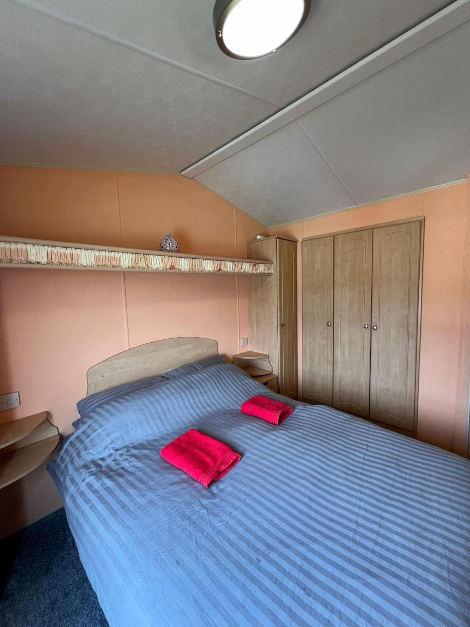 Light And Airy 2 Bedroom Mobile Home آبيريستويث المظهر الخارجي الصورة