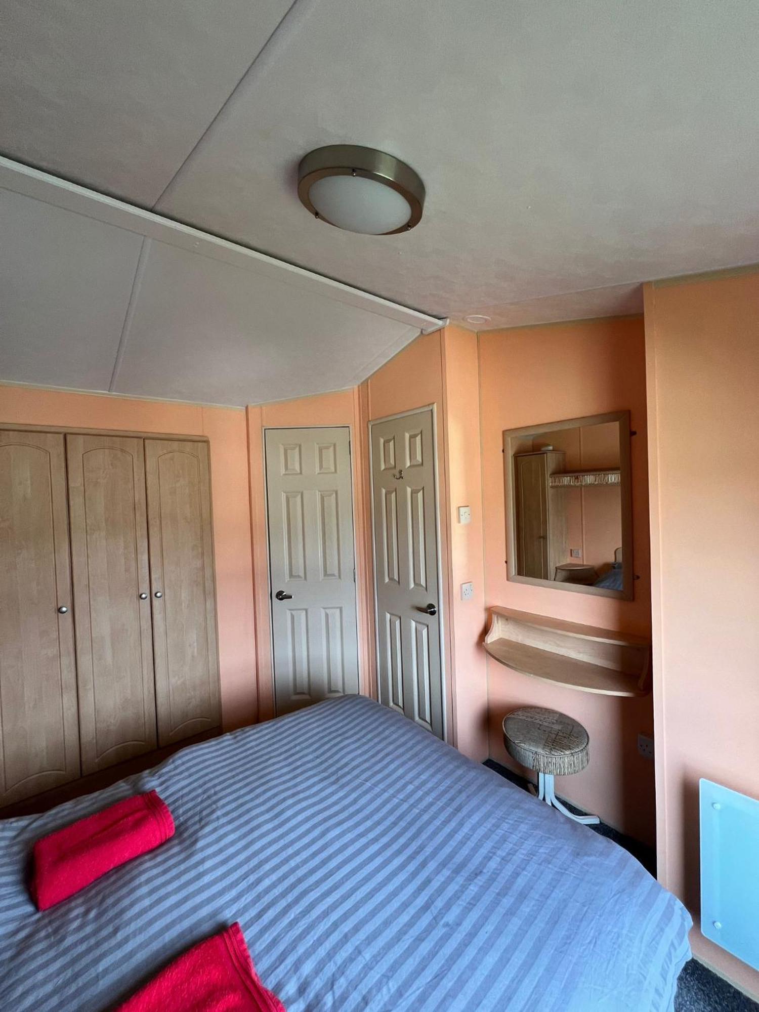 Light And Airy 2 Bedroom Mobile Home آبيريستويث المظهر الخارجي الصورة