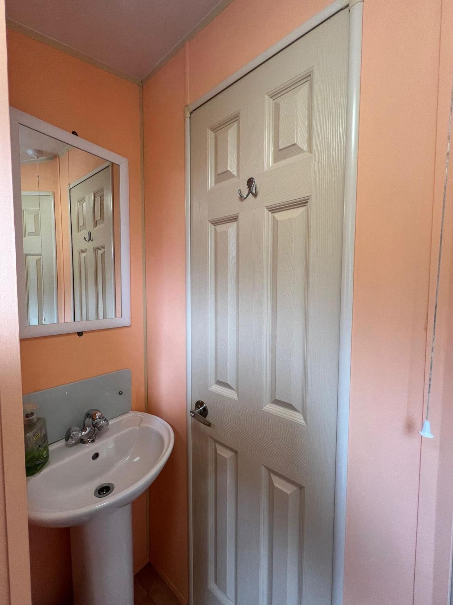 Light And Airy 2 Bedroom Mobile Home آبيريستويث المظهر الخارجي الصورة
